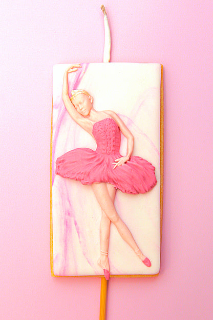 Ballerina (2)(1).jpg